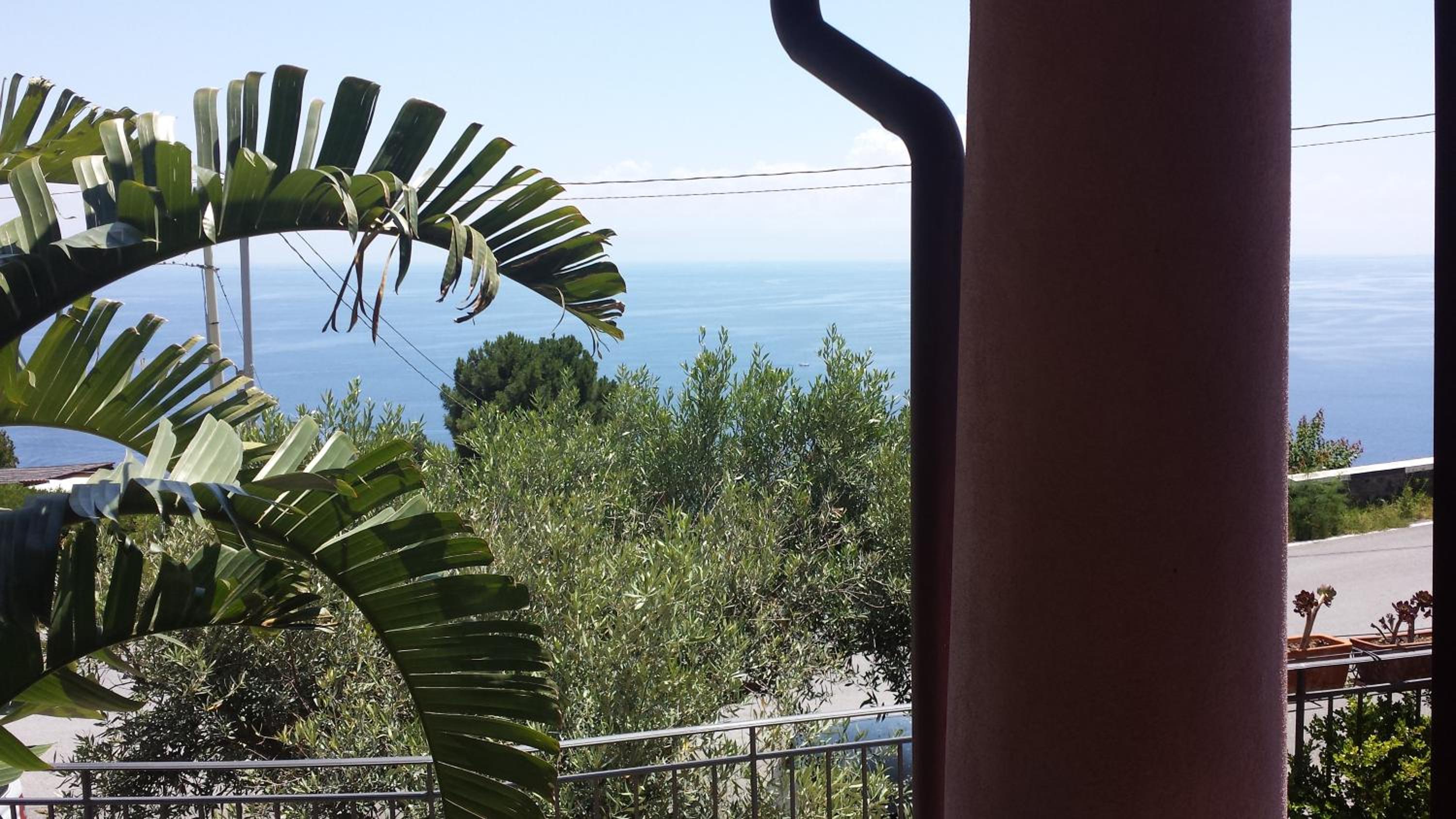 Acro eoliano Villa con 2 monolocali indipendenti