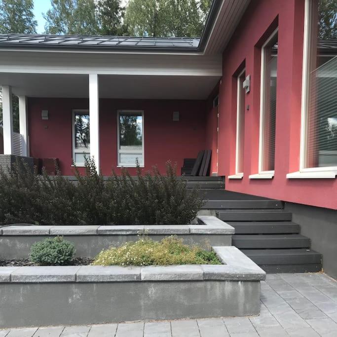 Upea ja avara huippulaatuinen omakotitalo