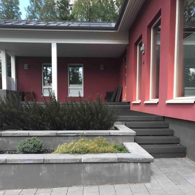 Upea ja avara huippulaatuinen omakotitalo
