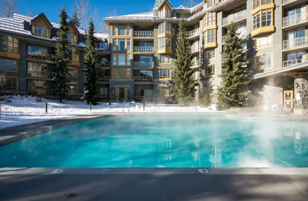 Renovated 2Bed-2Bath in Village with Pool, Hot Tub, and Sauna