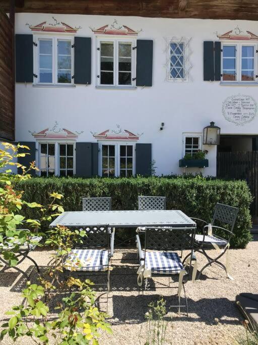 Historic and unique Farm House from 1604
