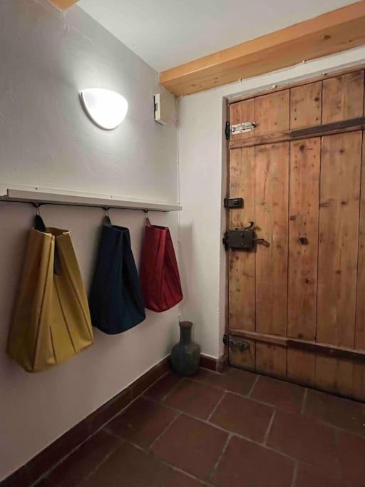 Historic and unique Farm House from 1604