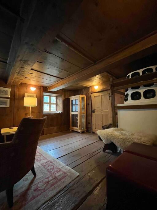 Historic and unique Farm House from 1604