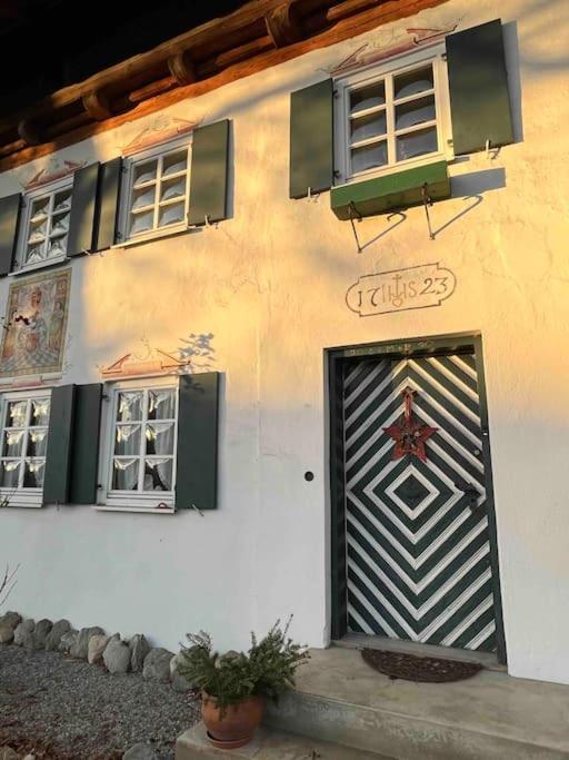 Historic and unique Farm House from 1604