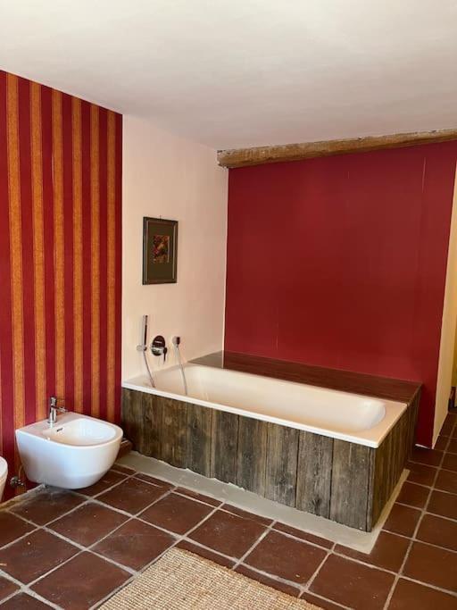 Historic and unique Farm House from 1604