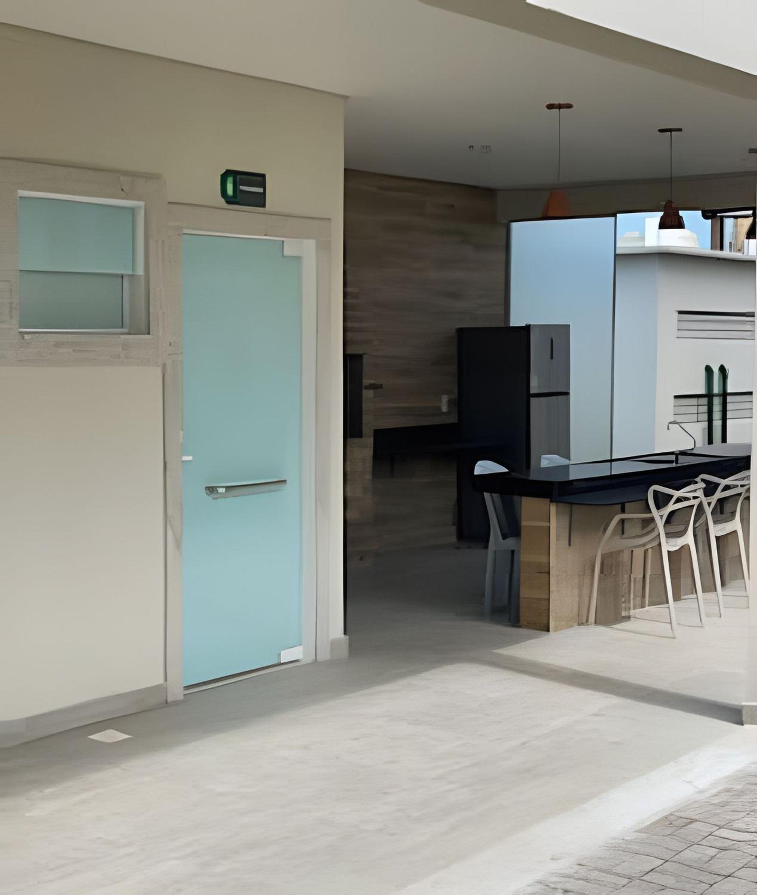 Apto 2 Quartos c/ Suíte Sala c/ Varanda - Vista Mar Cabedelo