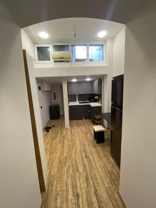 SUPER LOCATION Low-cost flat