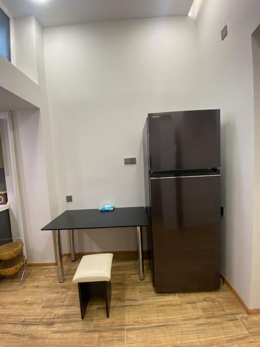 SUPER LOCATION Low-cost flat