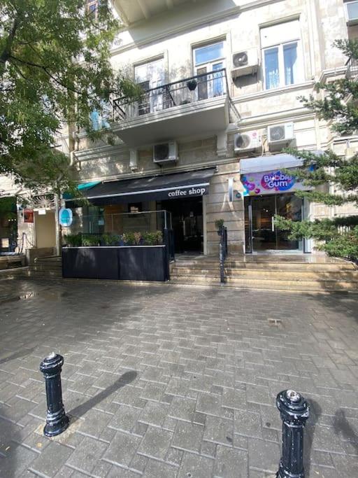 SUPER LOCATION Low-cost flat