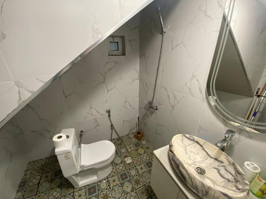 SUPER LOCATION Low-cost flat
