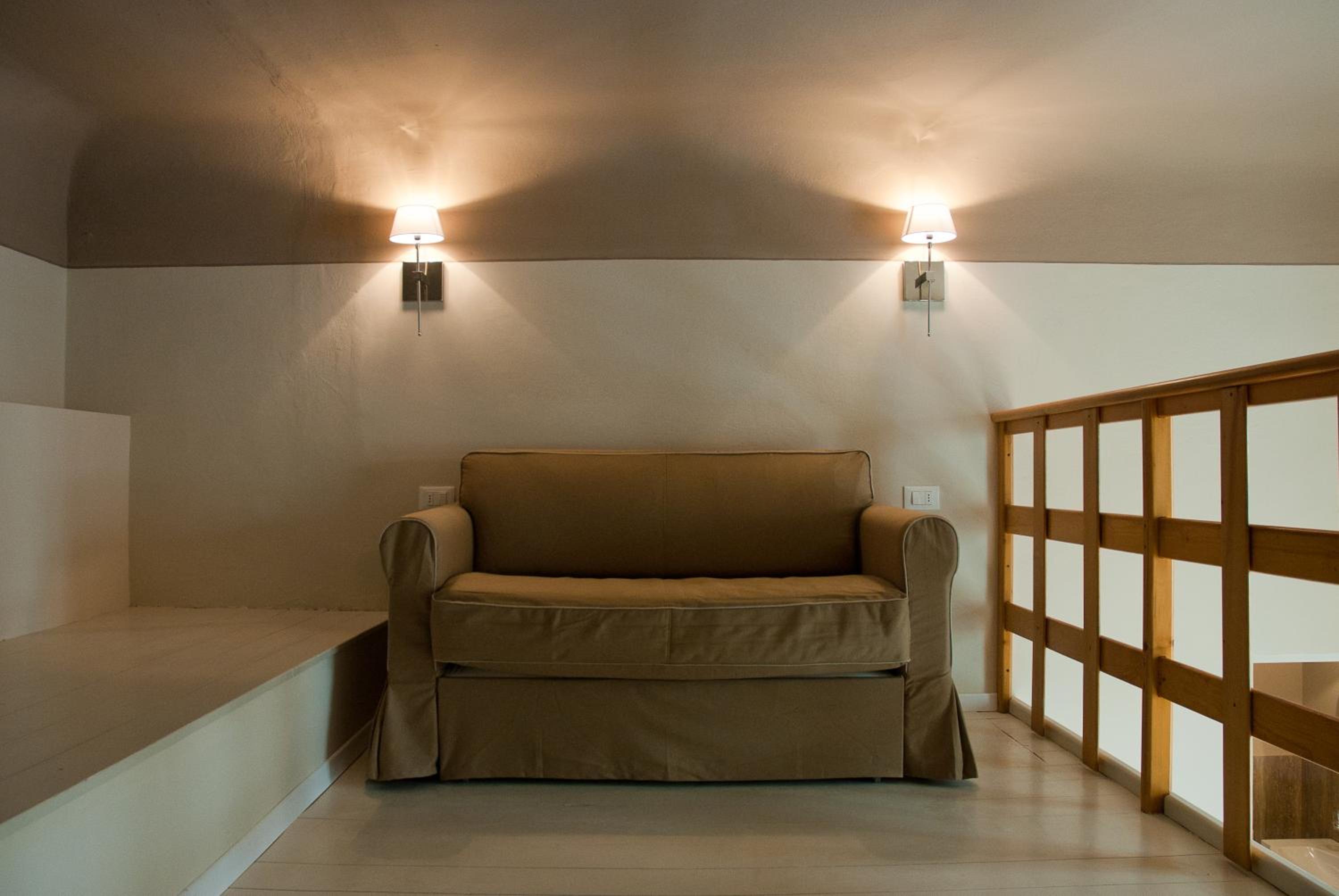 Hotel Black 5 Florence - Image 1