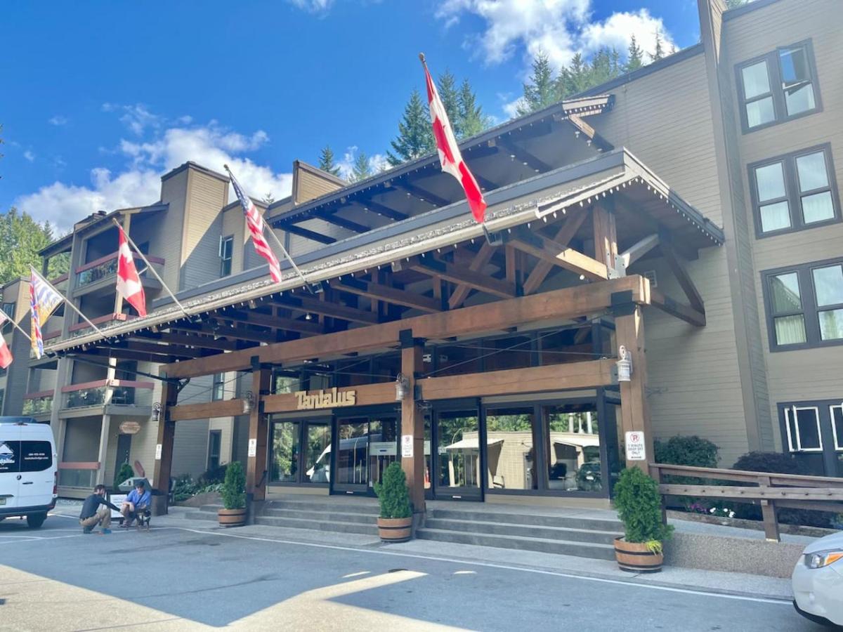 Tantalus Lodge Whistler Family Ski Suite