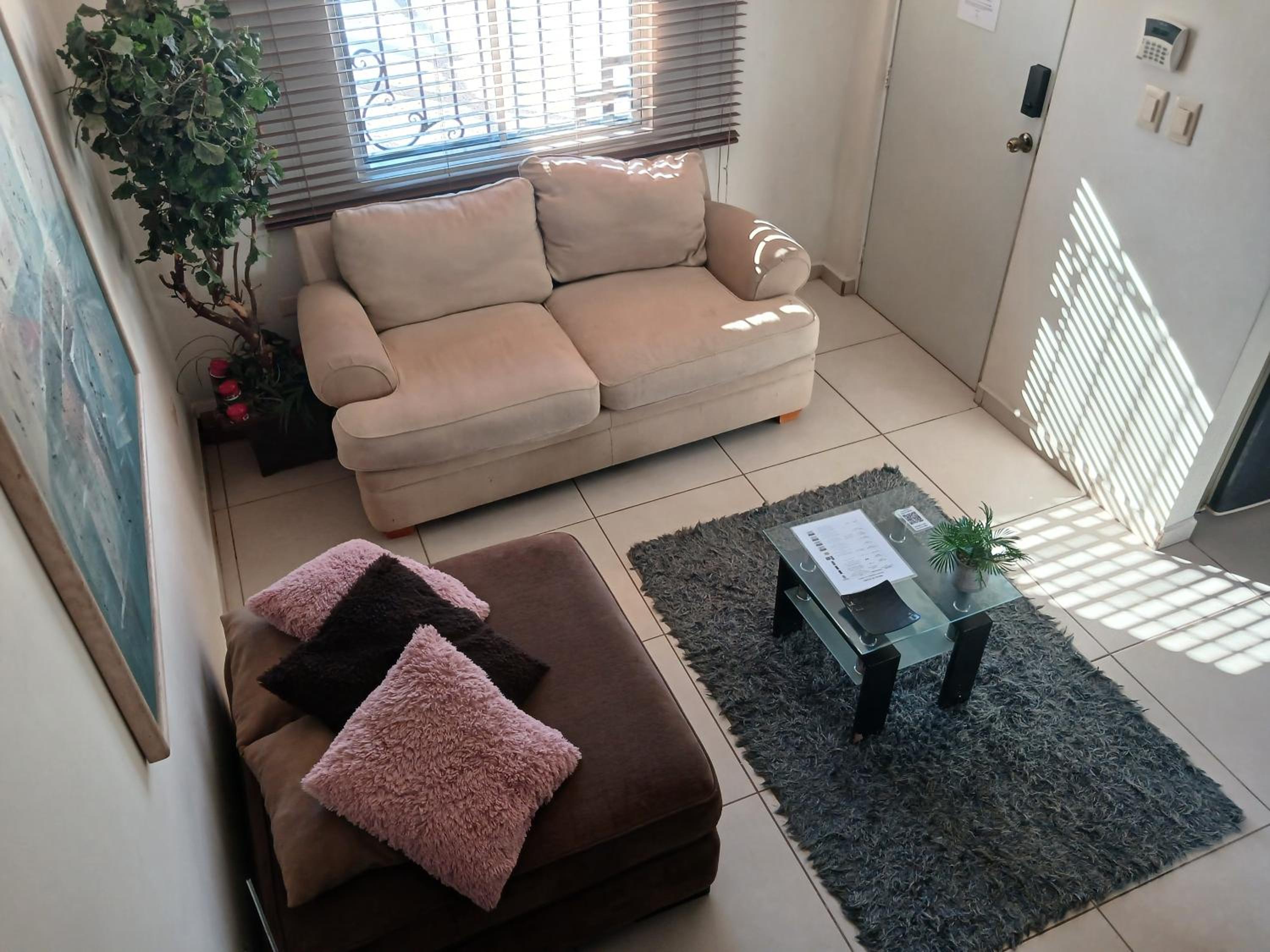 Vivienda completa 2 plantas, y privada con acceso controlado view 5