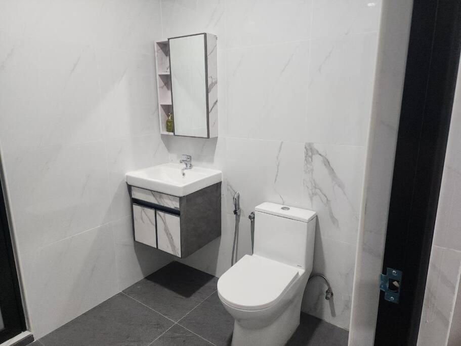 Satu Retreat Johor Bahru Homestay