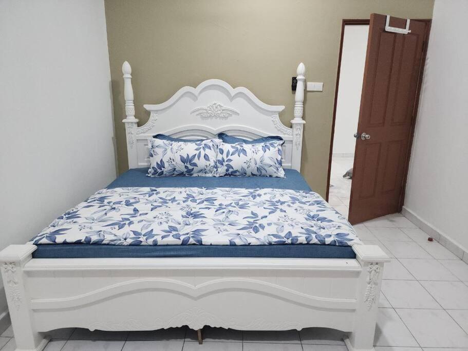 Satu Retreat Johor Bahru Homestay