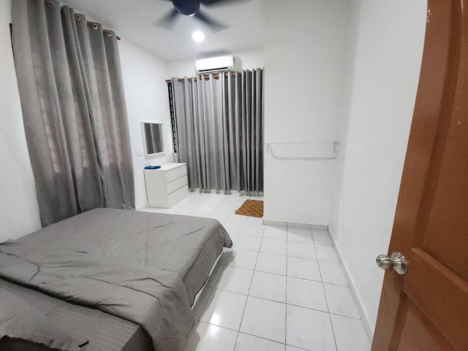 Satu Retreat Johor Bahru Homestay