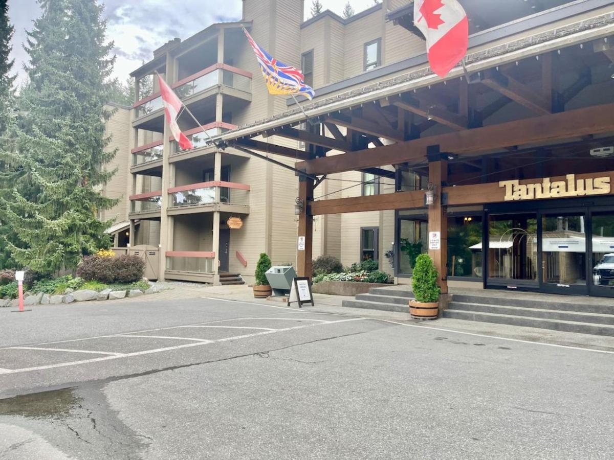 Tantalus Lodge Whistlers Boutique Hotel Suite