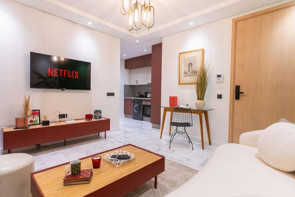 So Chic & Lumineux Appartement Avec Terrasse Ensoleillée Au Coeur De Maarif Quartier Palmier Avec Parking Prés de Tramway Et Restaurants Luigi Casablanca view 3