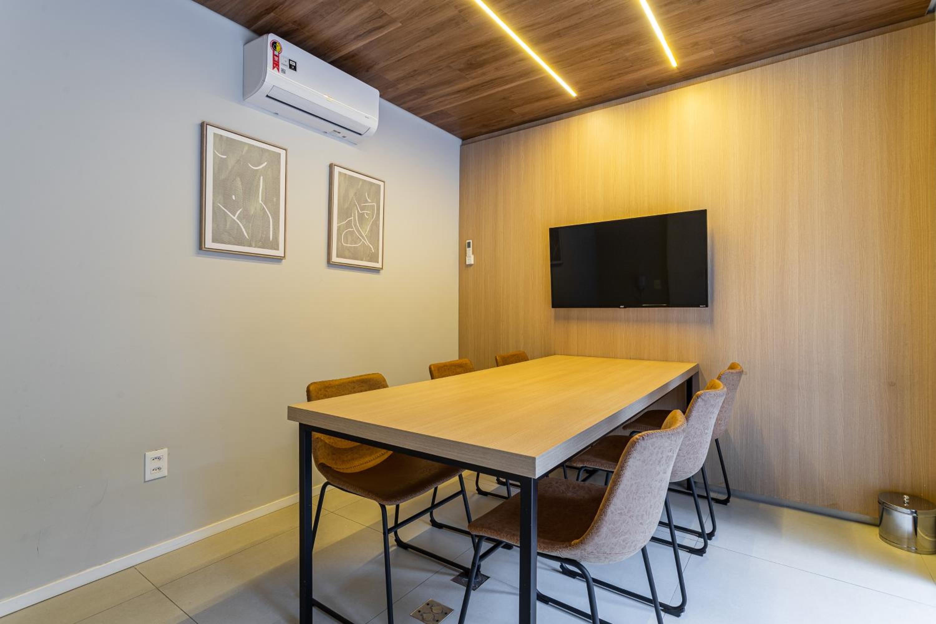 meeting & event spaces
