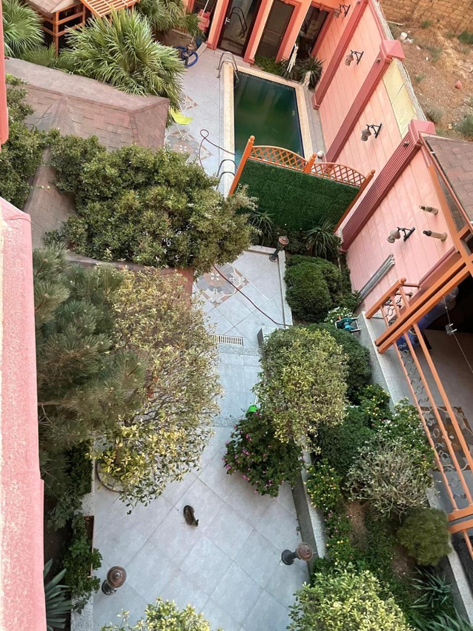 Badamdar villa with pool and sauna