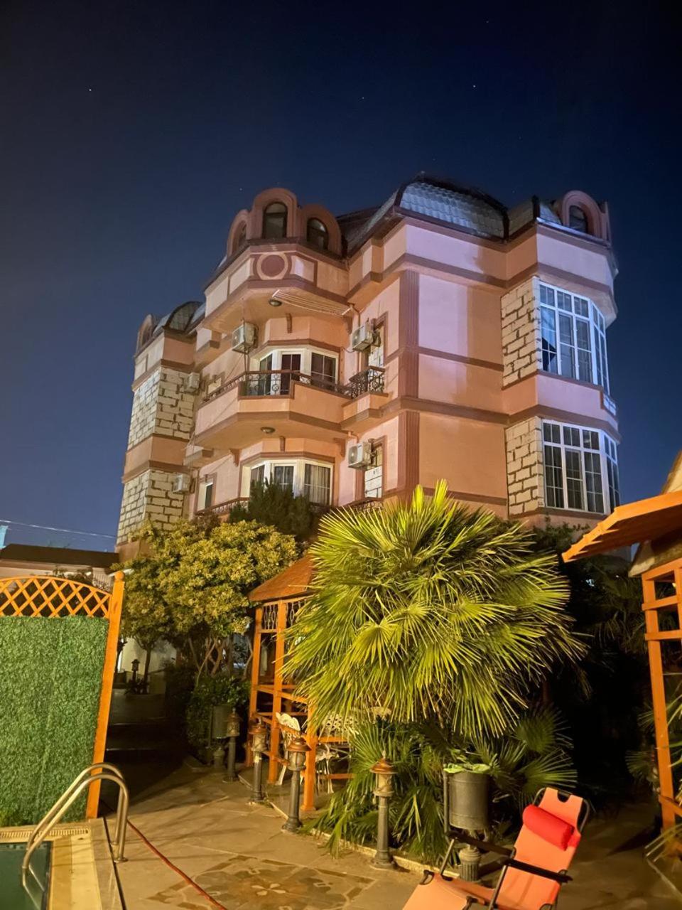 Badamdar villa with pool and sauna