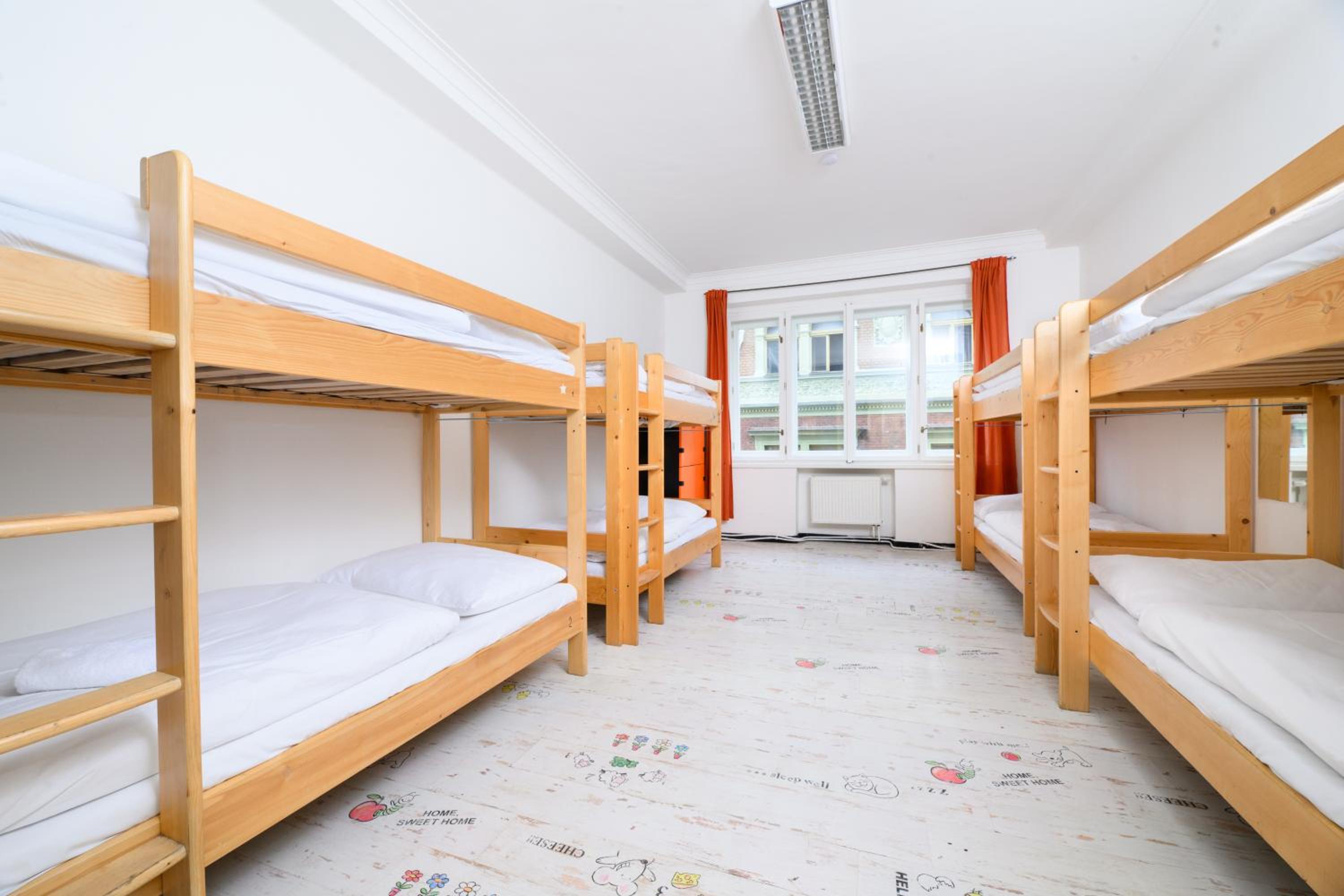 Benedikt City Center Hostel
