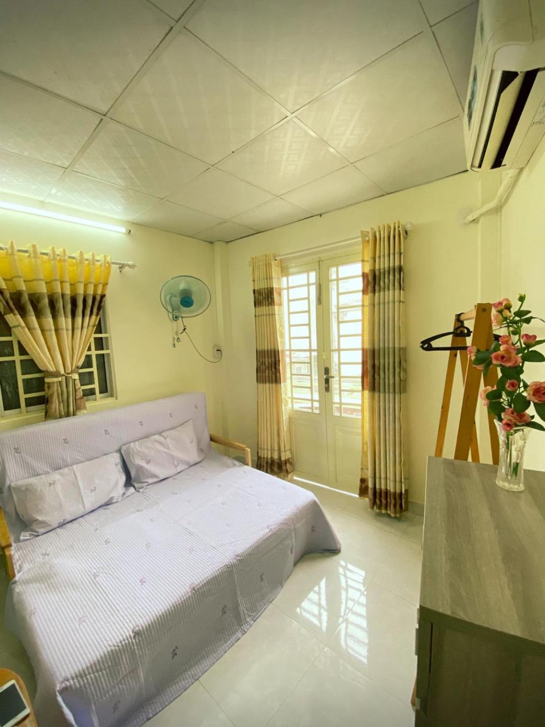 Lavie House