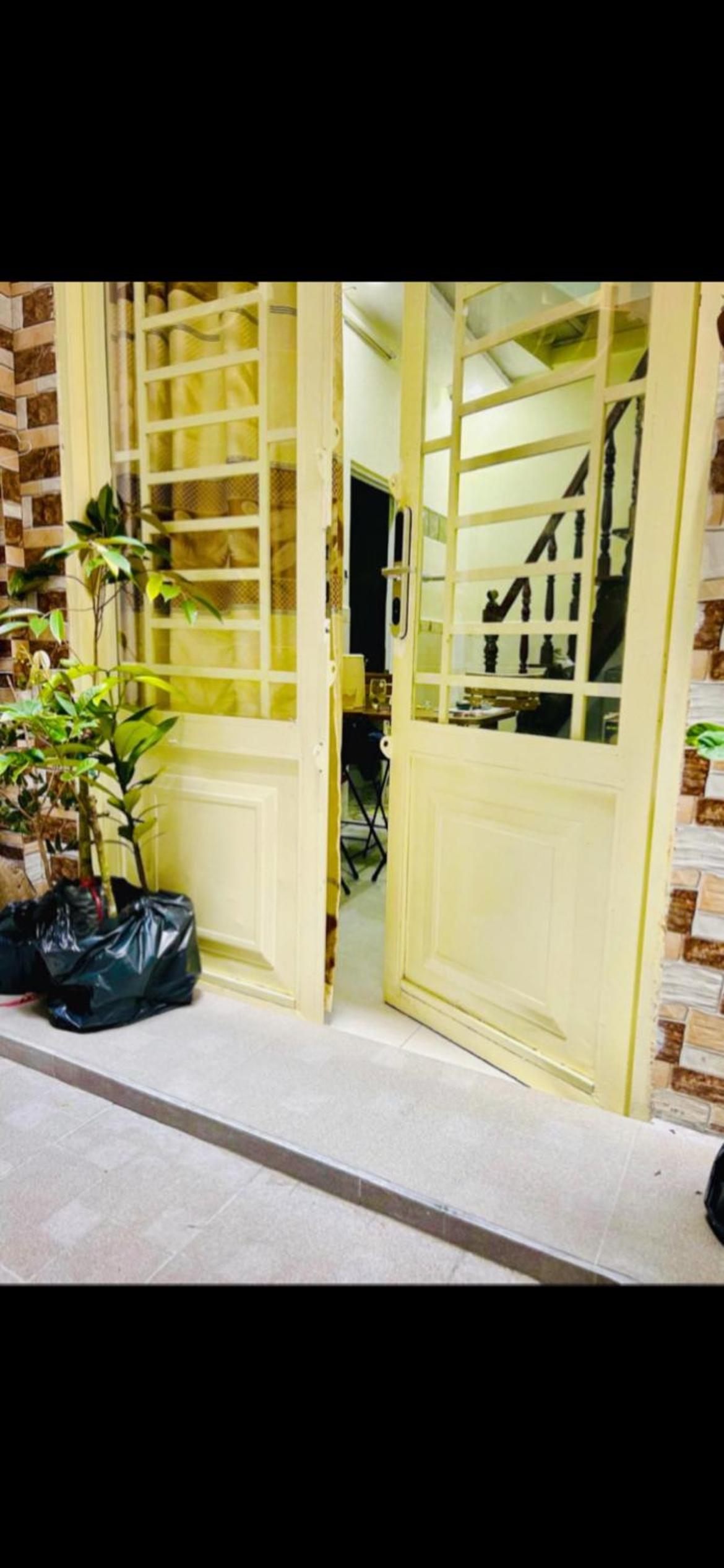 Lavie House