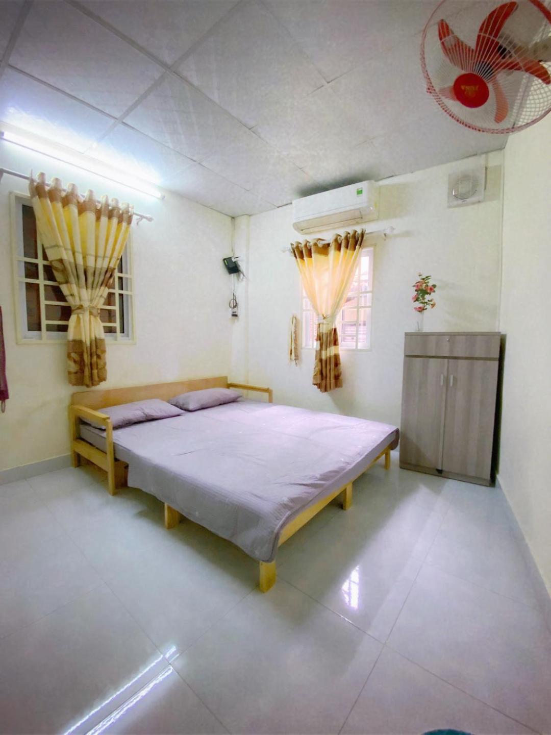 Lavie House