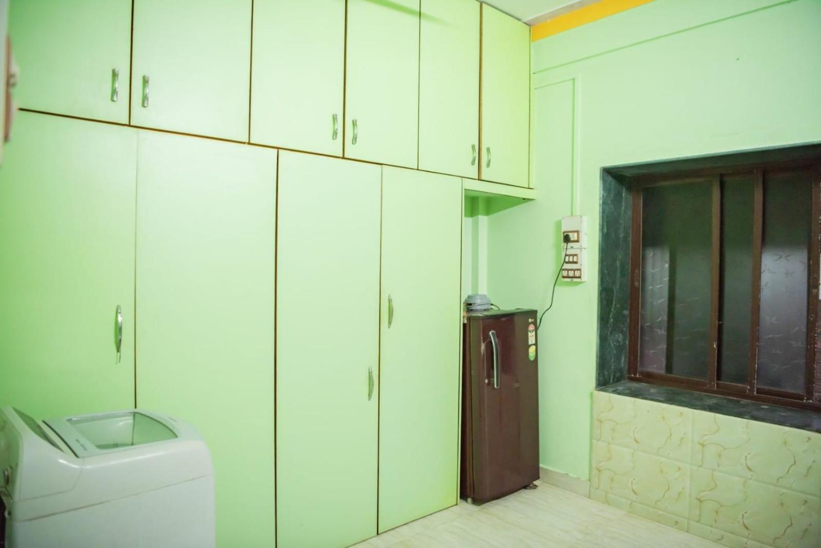 Cozy 2 BHK AC apartment for 8 ppl in Malvan view 5