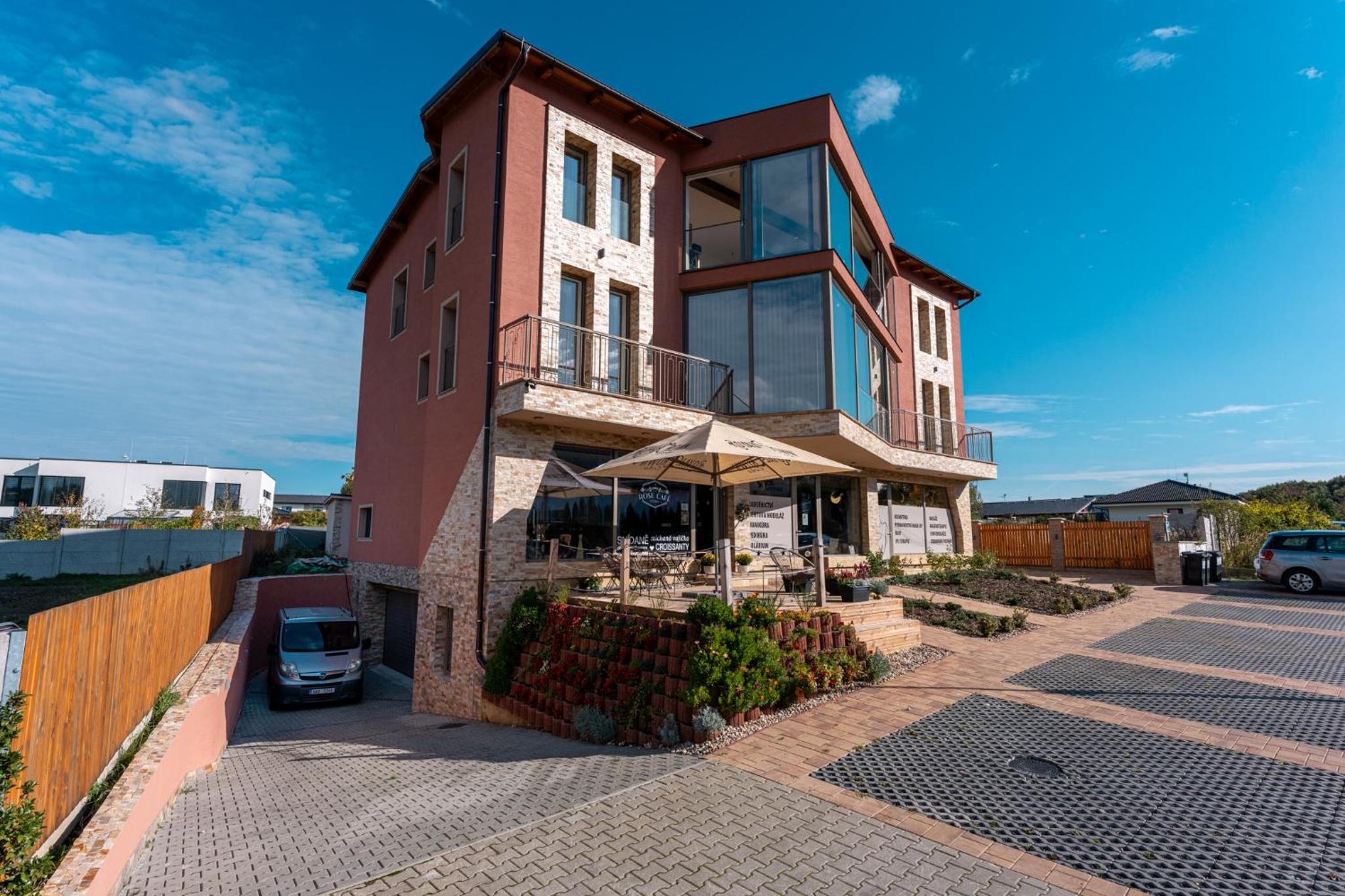 LASKARA Garden Apartment by Prague Forest