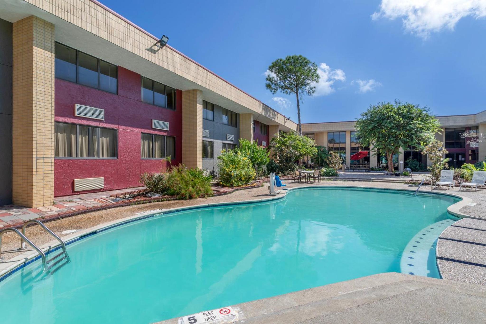 Red Roof Inn La Marque