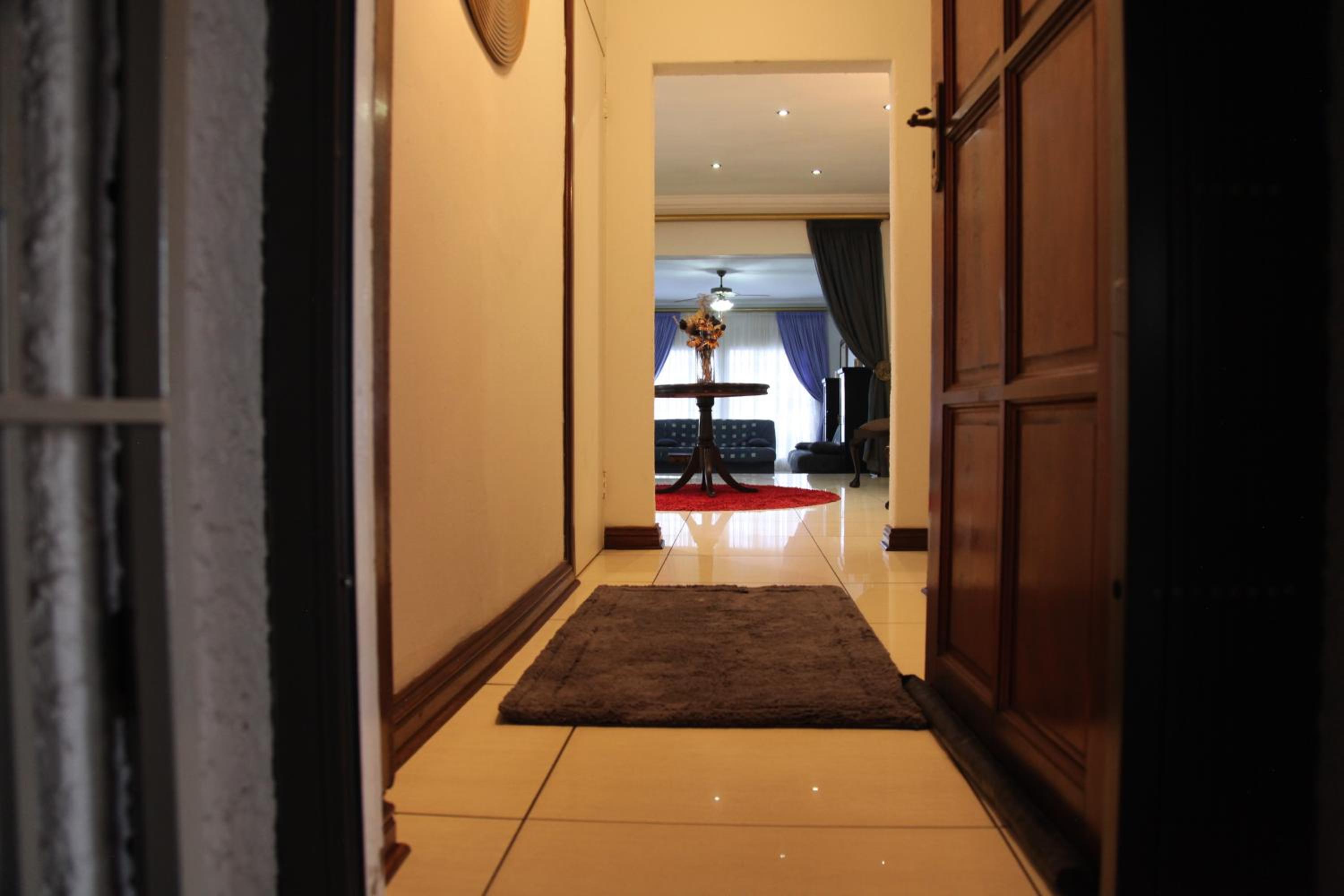 Guest Home KS2E - Self Catering view 2