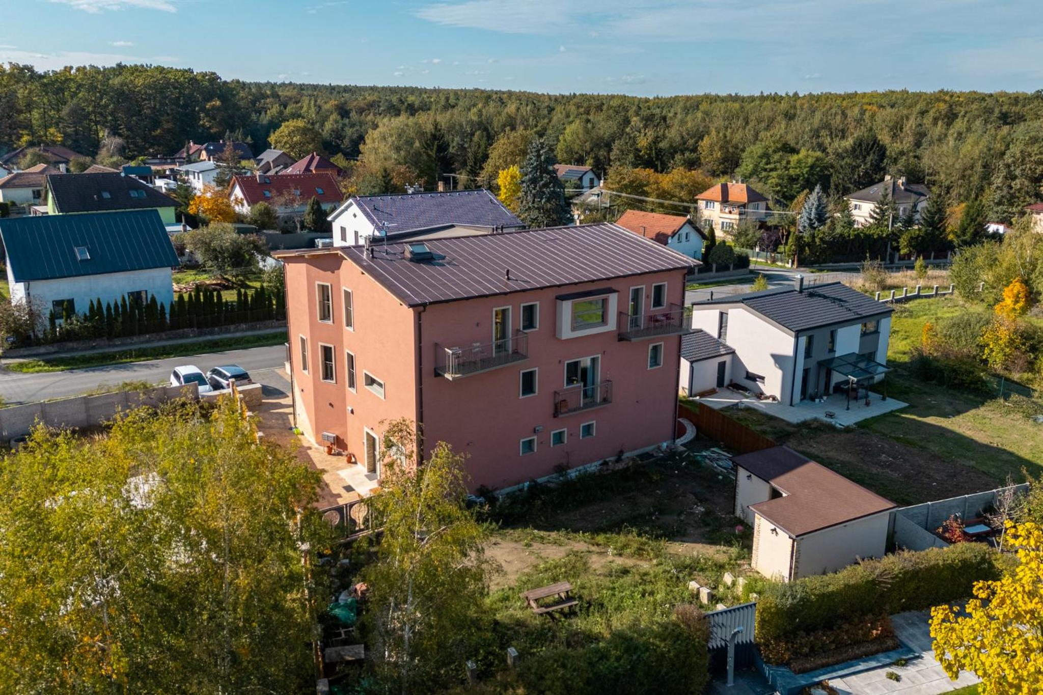 LASKARA Garden Apartment by Prague Forest