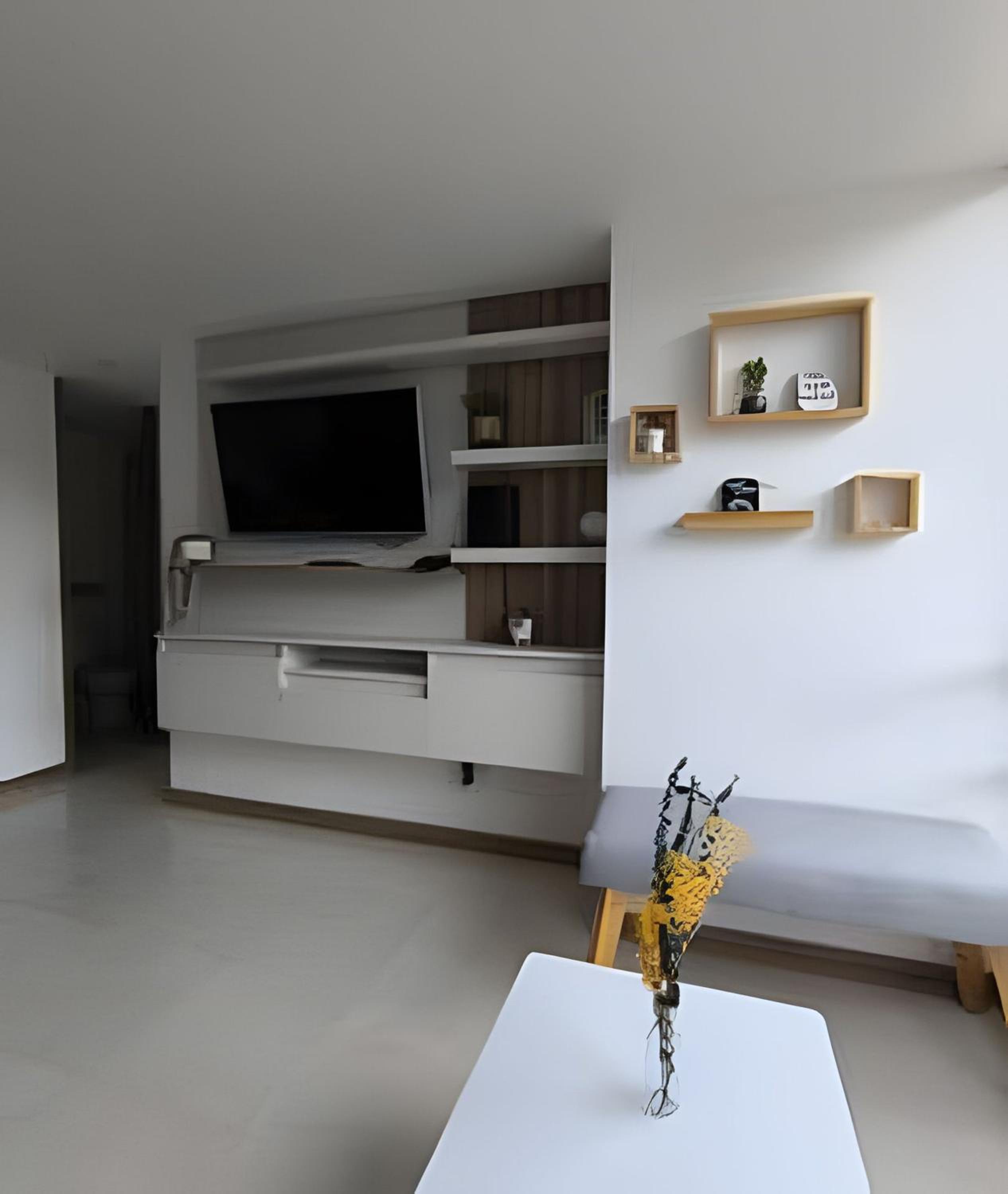 Cómodo, nuevo y con linda vista.