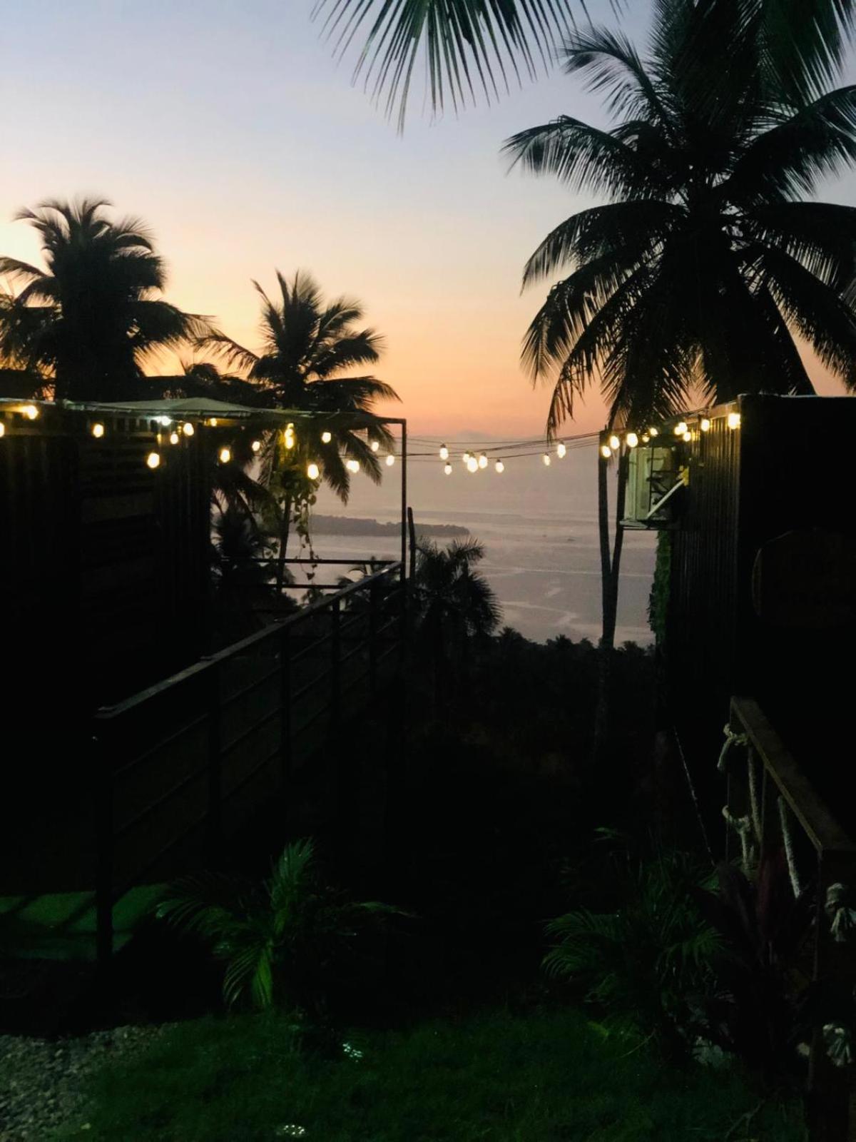 Private intimate villa 2pax with jacuzzi beautiful view