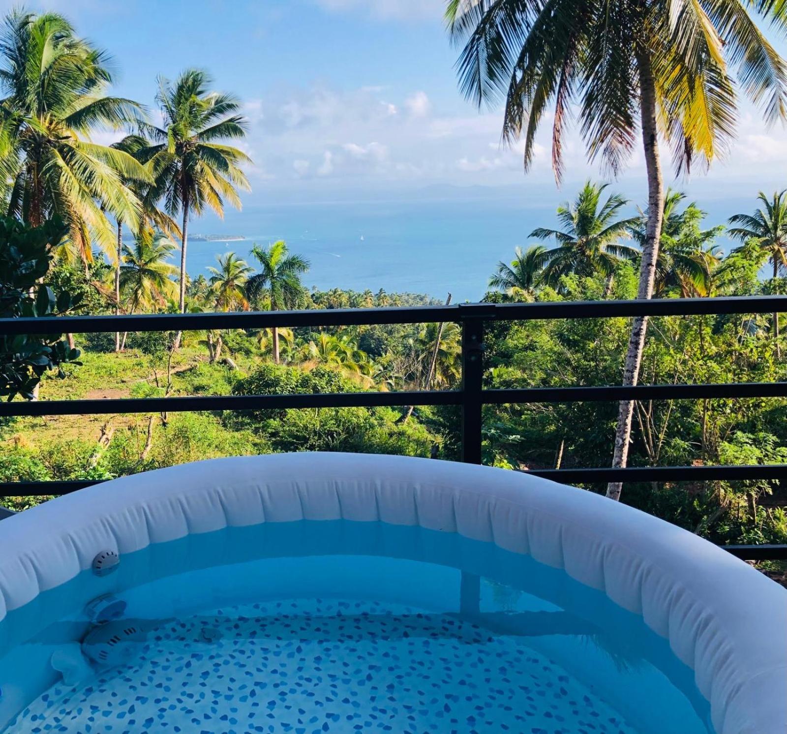 Private intimate villa 2pax with jacuzzi beautiful view