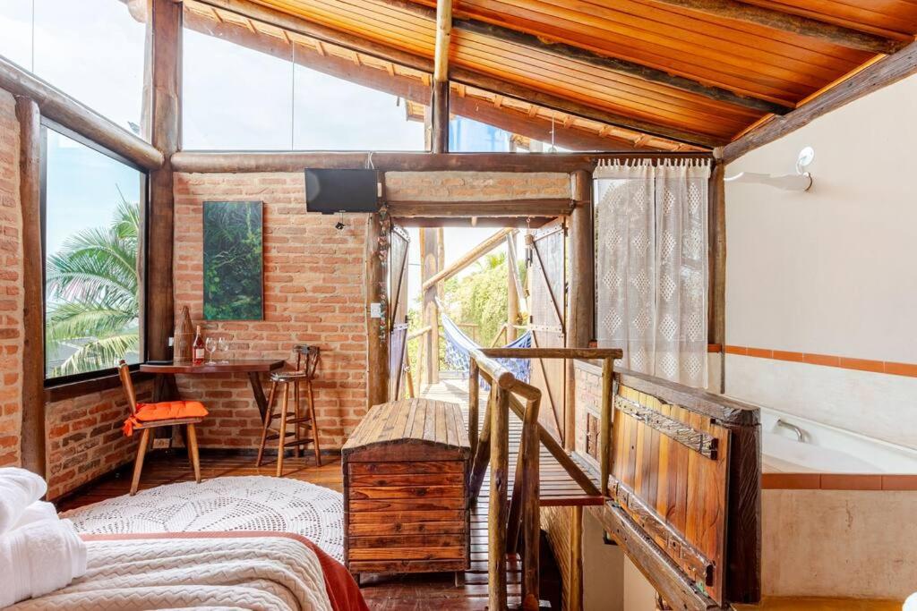 Casa de Hospedes Chalé Rustico com Banheira e Piscina Privativa a 1h de SP Espaço Totalmente Privativo