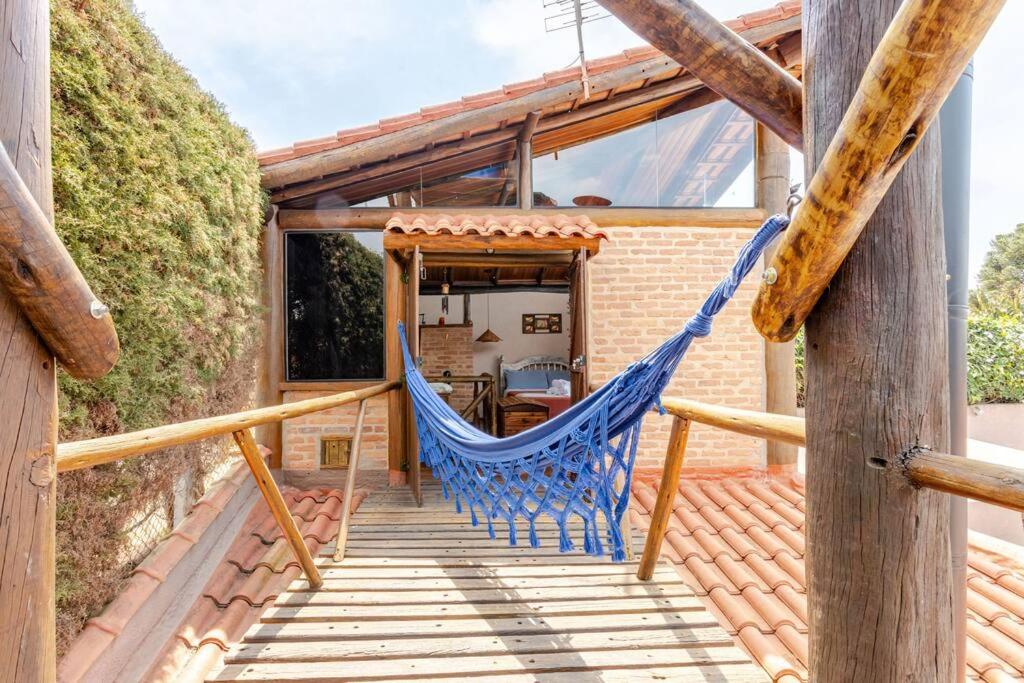 Casa de Hospedes Chalé Rustico com Banheira e Piscina Privativa a 1h de SP Espaço Totalmente Privativo