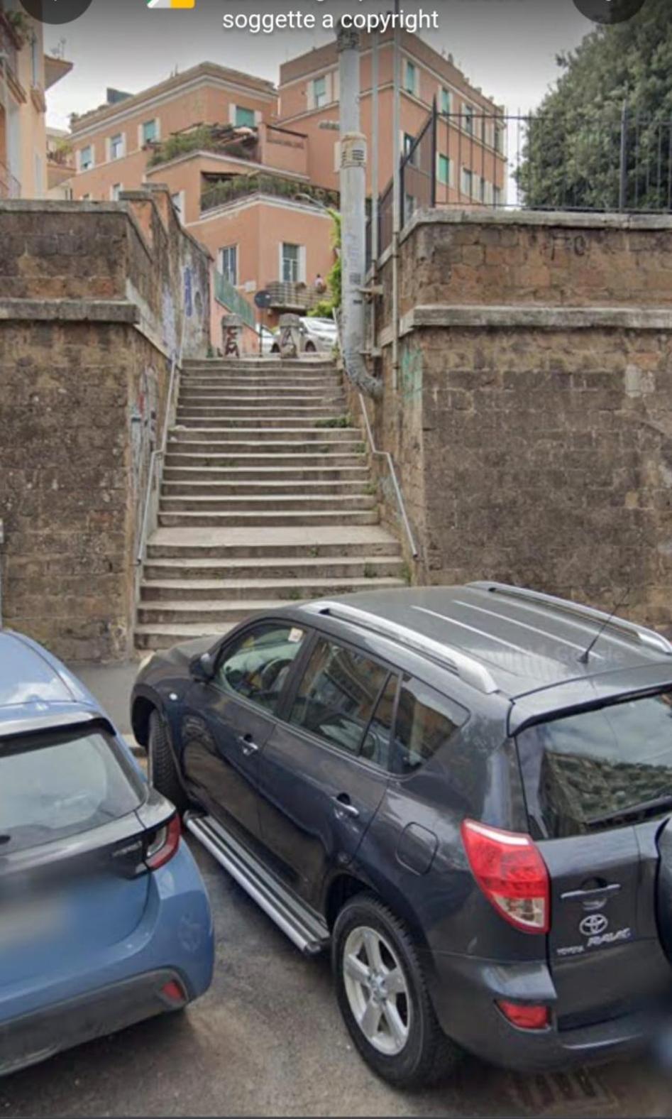 Trastevere hill colosseum