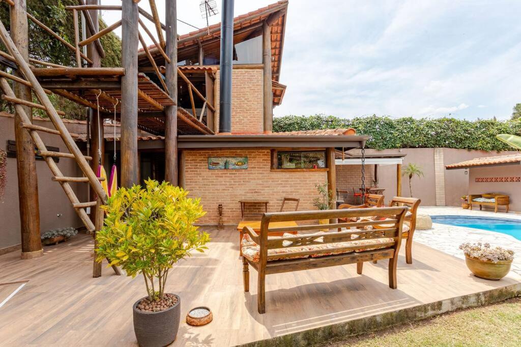 Casa de Hospedes Chalé Rustico com Banheira e Piscina Privativa a 1h de SP Espaço Totalmente Privativo