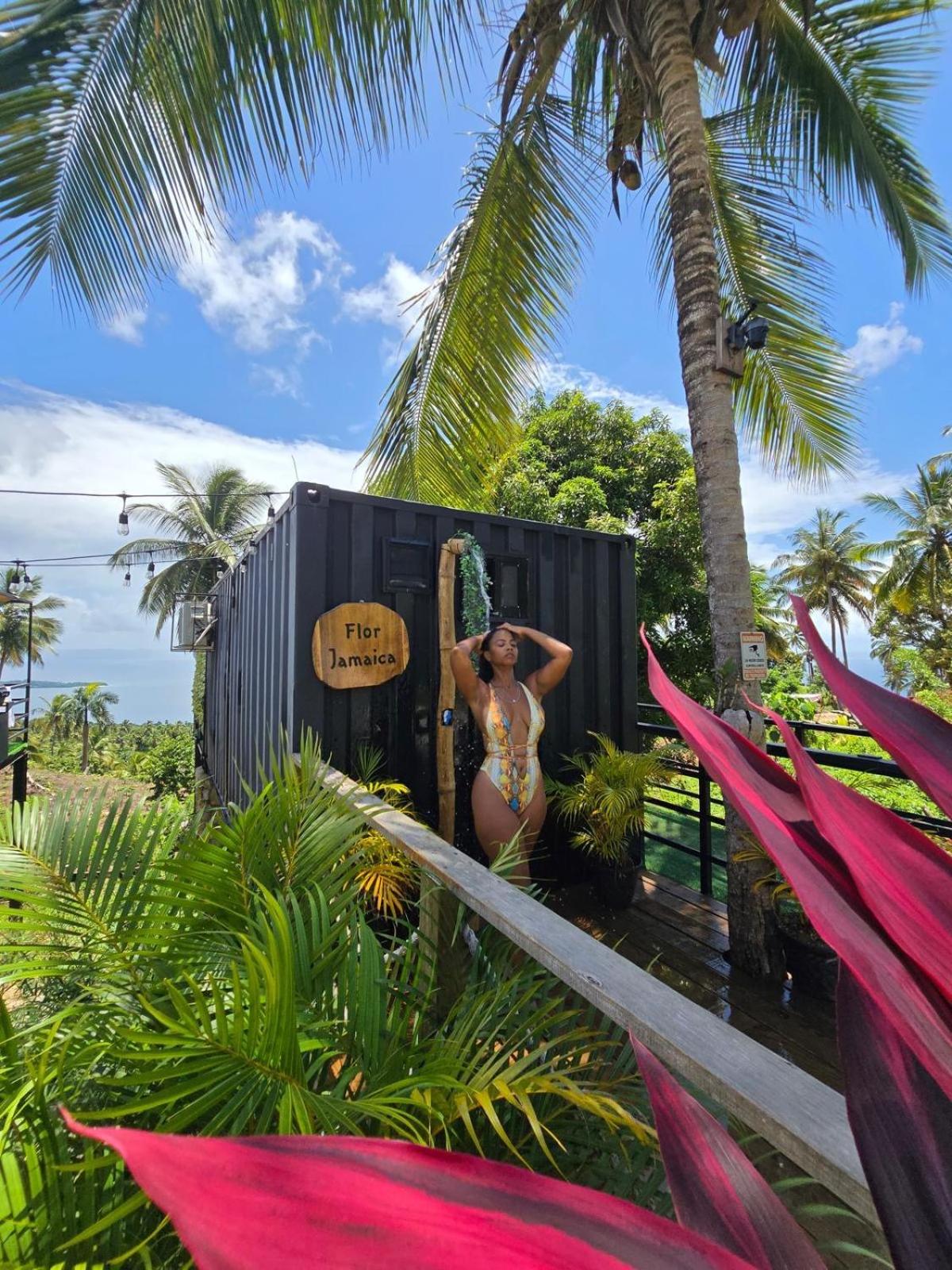 Private intimate villa 2pax with jacuzzi beautiful view