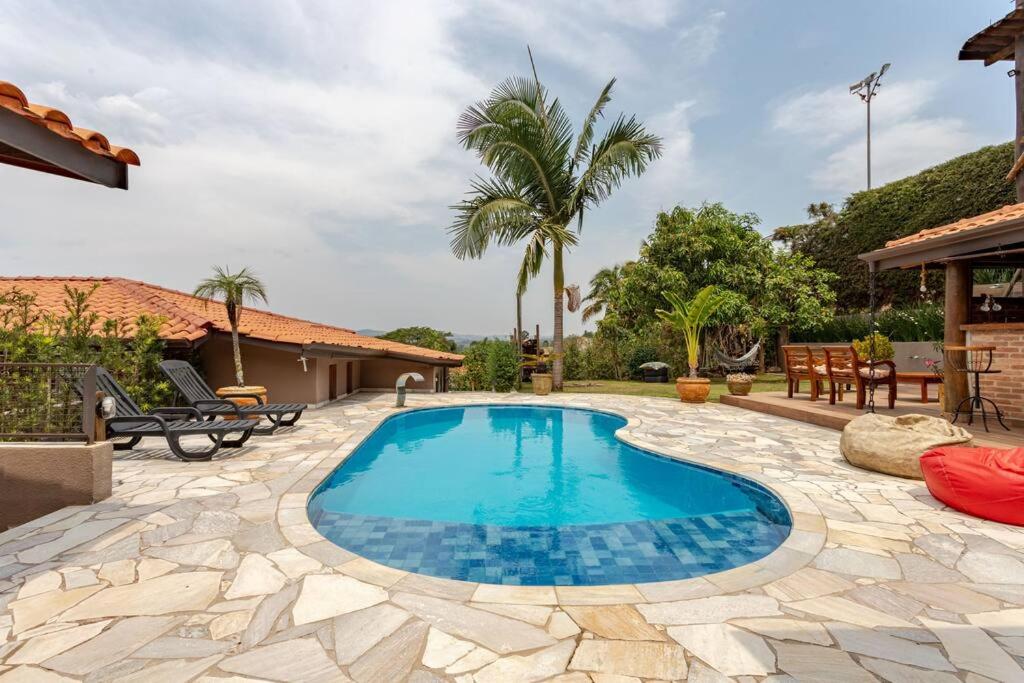 Casa de Hospedes Chalé Rustico com Banheira e Piscina Privativa a 1h de SP Espaço Totalmente Privativo
