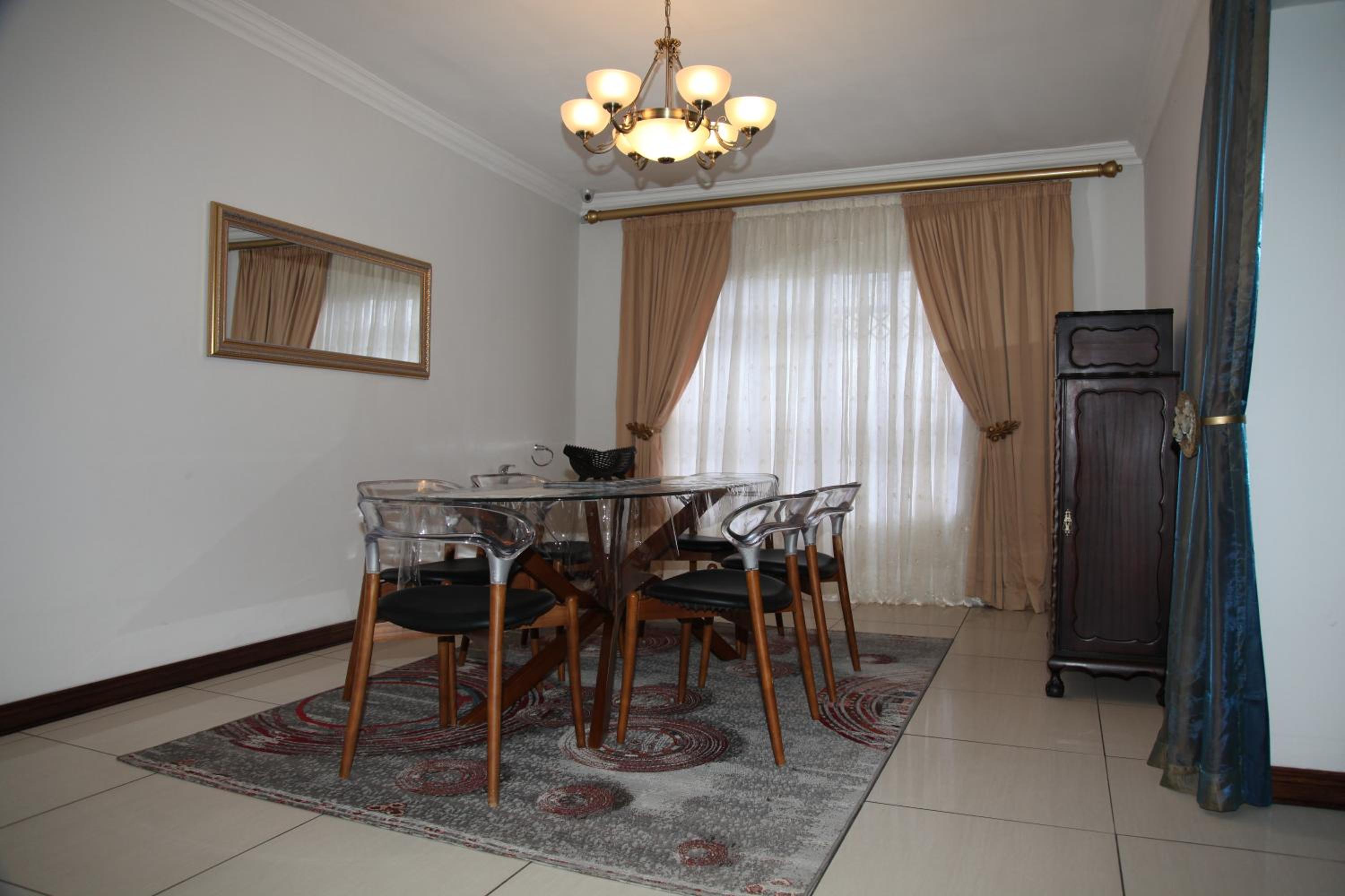 Guest Home KS2E - Self Catering view 5