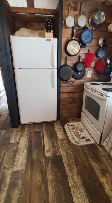 Delightful 1 Bedroom Company Bunk House