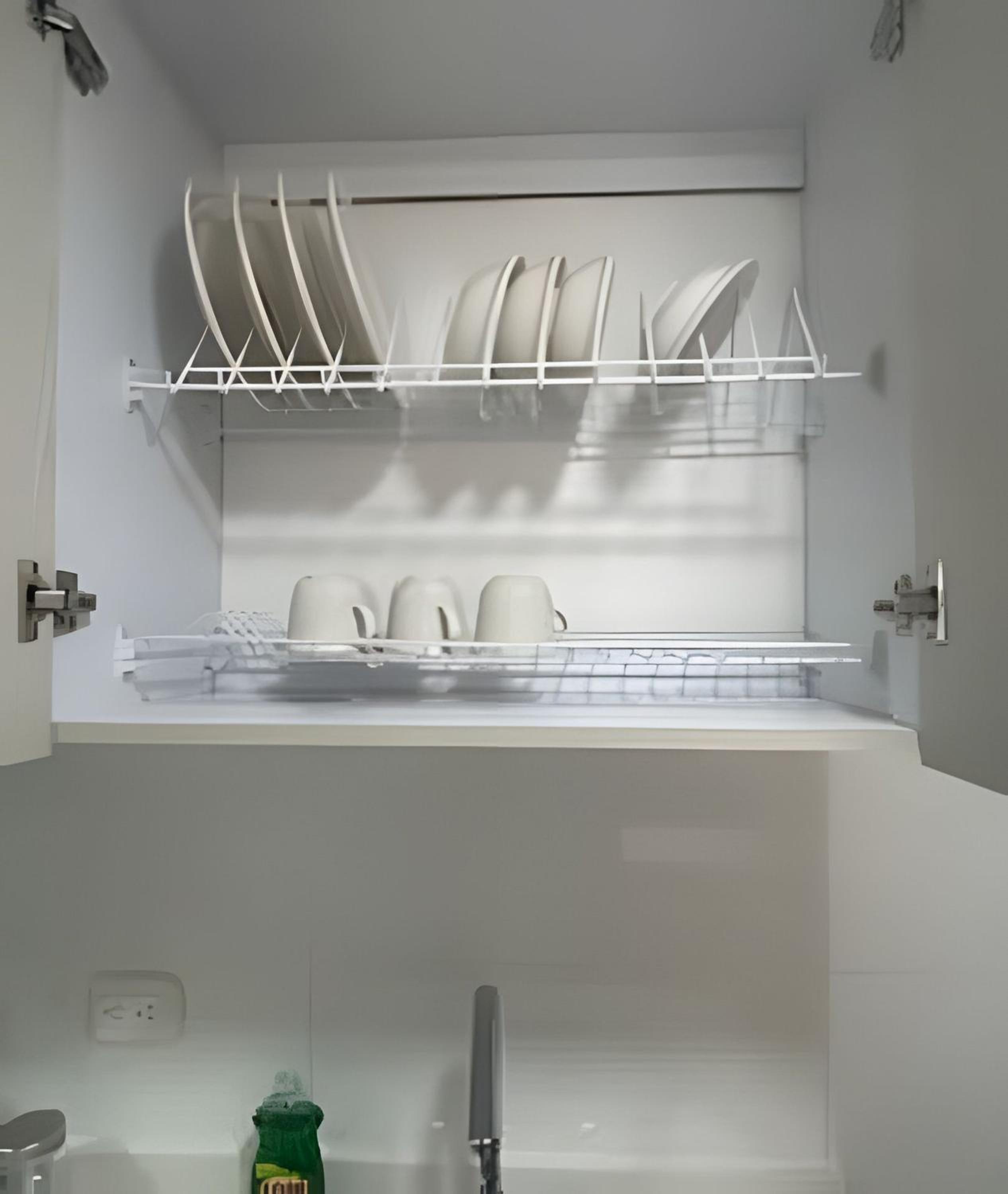 Modern and Comfortable Near Cable Plaza