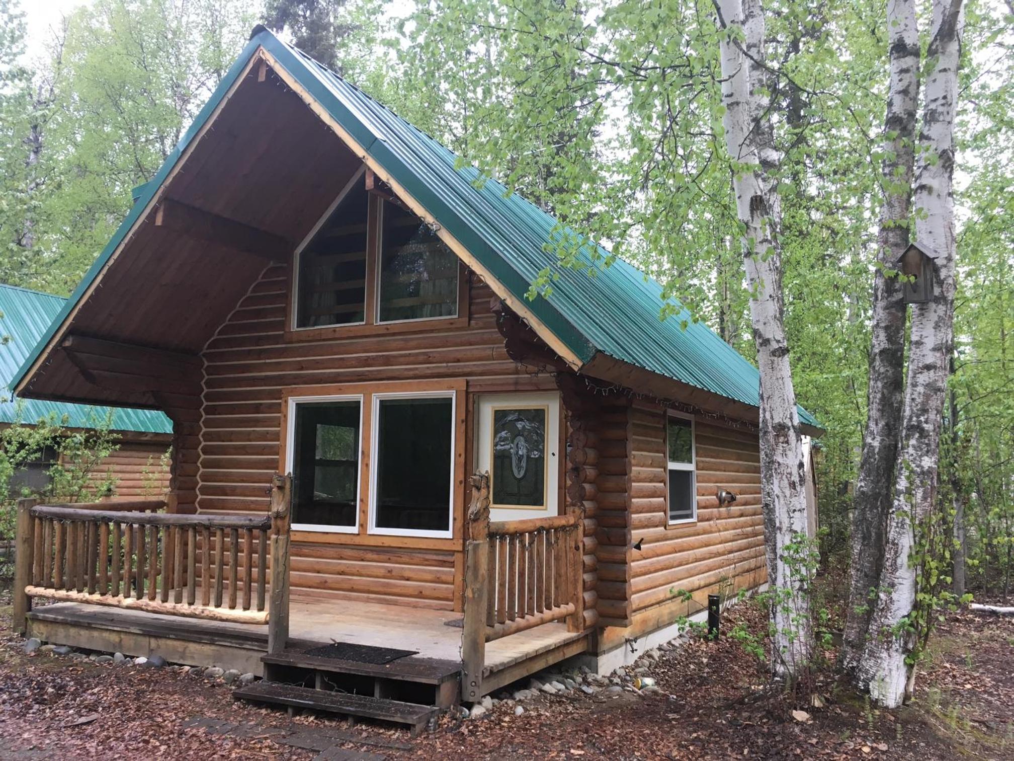 Talkeetna Log Cabin with Hot Tub Unit 1 view 2
