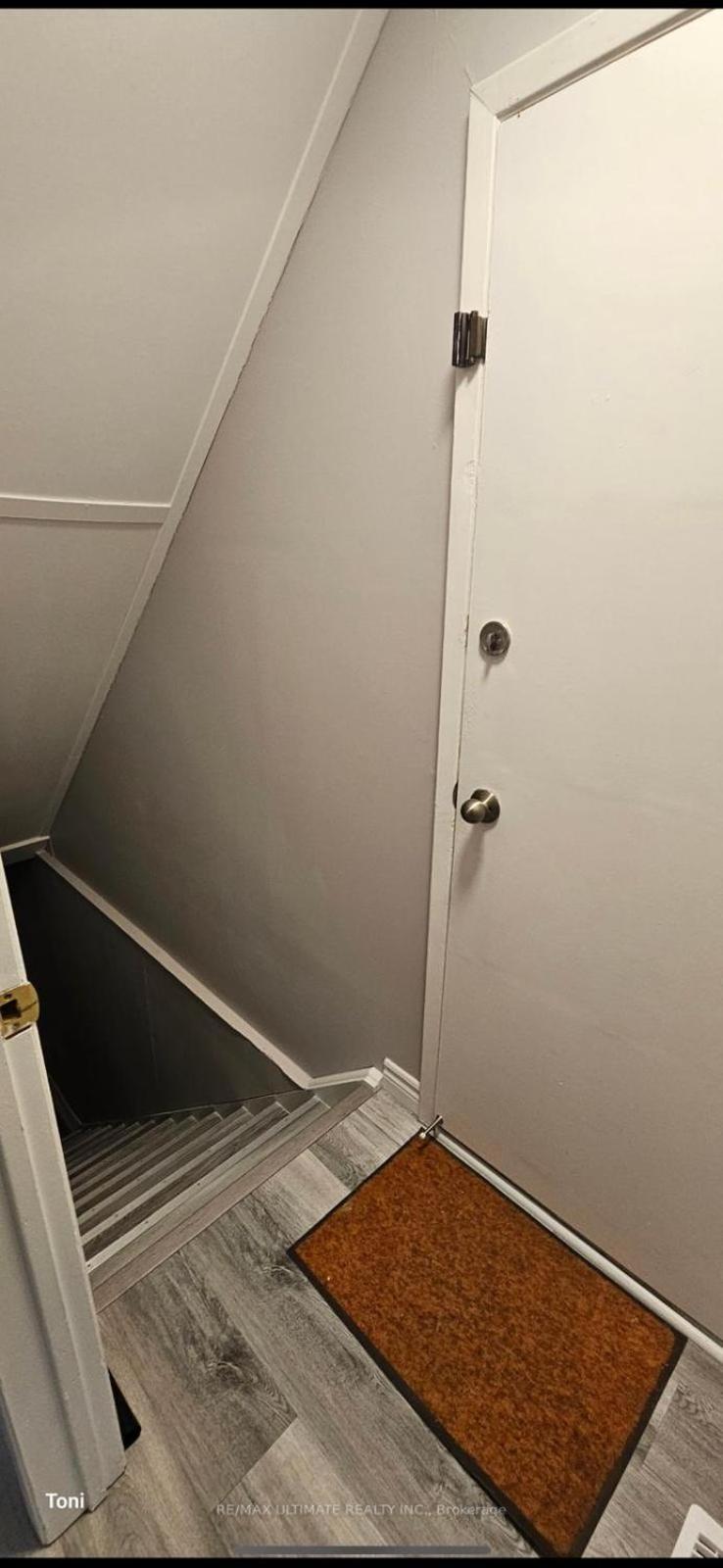 Affordable Basment Apartment - London