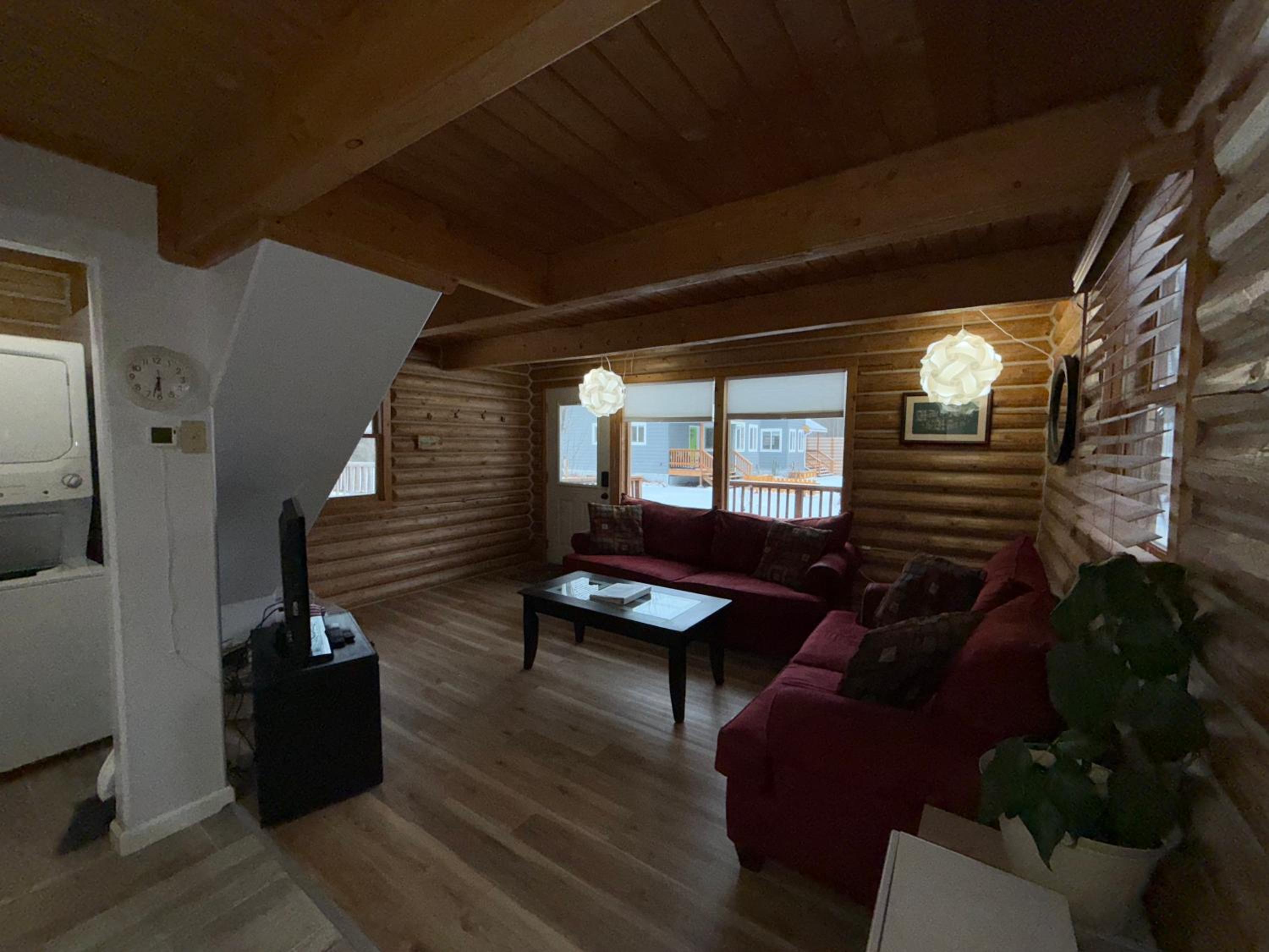 Talkeetna Log Cabin with Hot Tub Unit 2 view 4