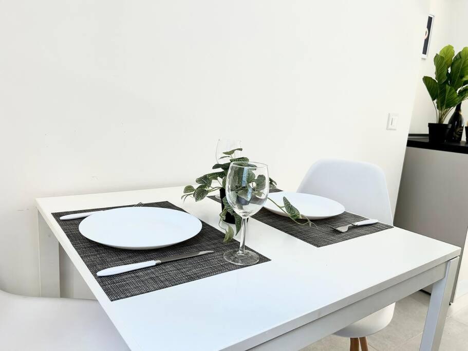 The Lakeside Apartment - Strategic position!